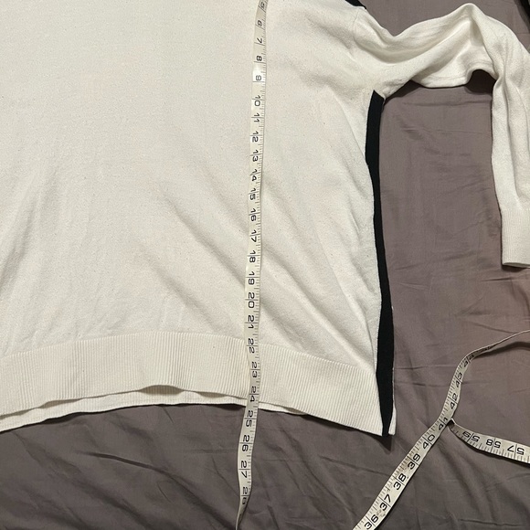 Banana Republic Factory white with black striping oversized slouchy sweater sz S - Picture 8 of 9